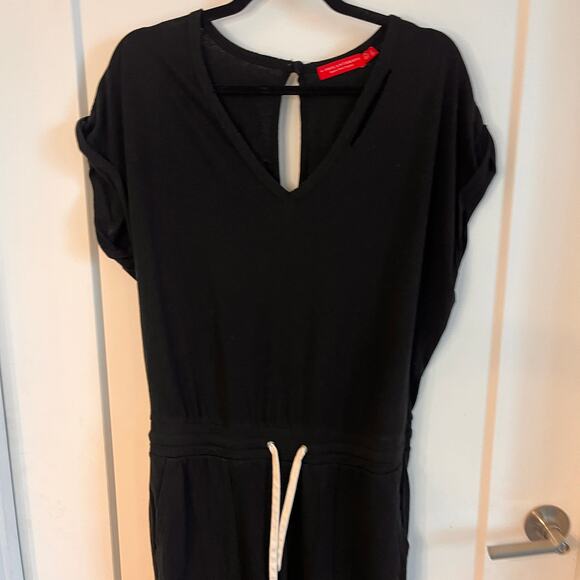 N:philanthropy Black Jersey Short Sleeves V Neck Space Jumpsuit Size Large - Picture 3 of 11
